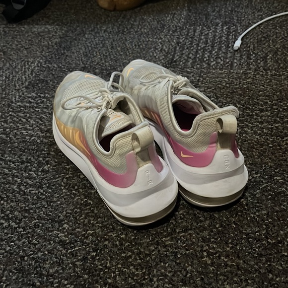 Nike Air Max sneakers size 8 - Picture 2 of 2